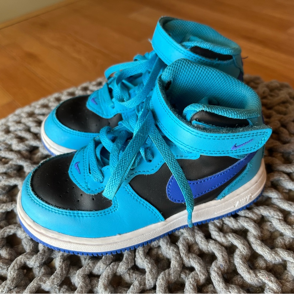 Toddler Nike Air Force 1 Mid LE top Sneakers